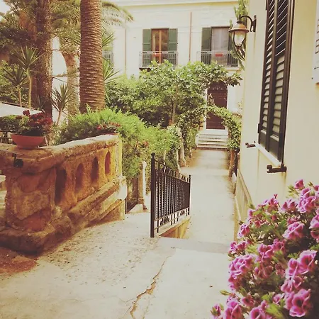 King Arthur's Houses Bed & Breakfast Agrigento
