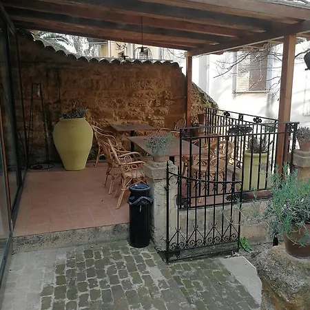 Bed & Breakfast King Arthur's Houses *