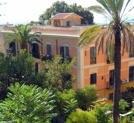 King Arthur's Houses Agrigento